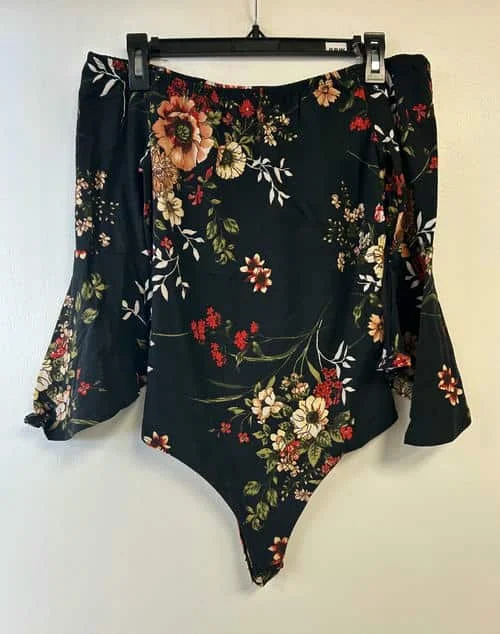 30-Iris-Clothing-Brand-Liquidations-Pallets High End Clothing Truckload