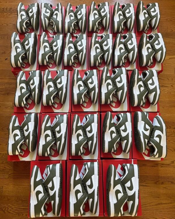 Authentic Nike shoe pallets Authentic Nike shoe pallets